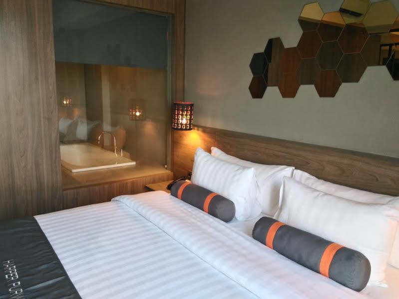 Hotel Harper Purwakarta By Aston Extérieur photo