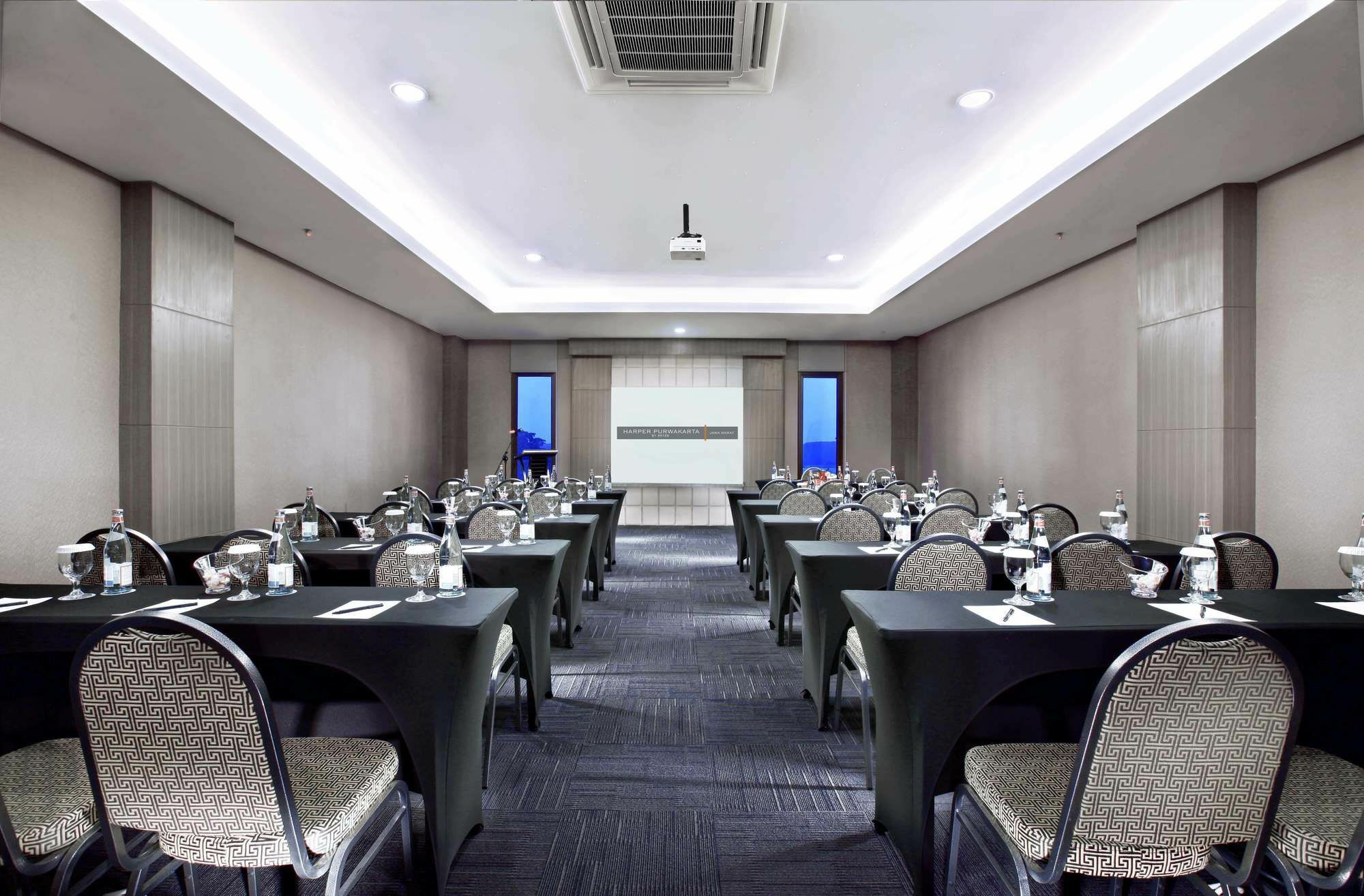 Hotel Harper Purwakarta By Aston Extérieur photo